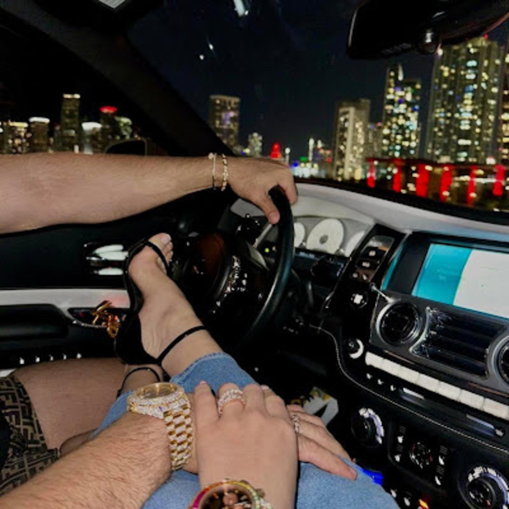 Meet your Posher, Alicia